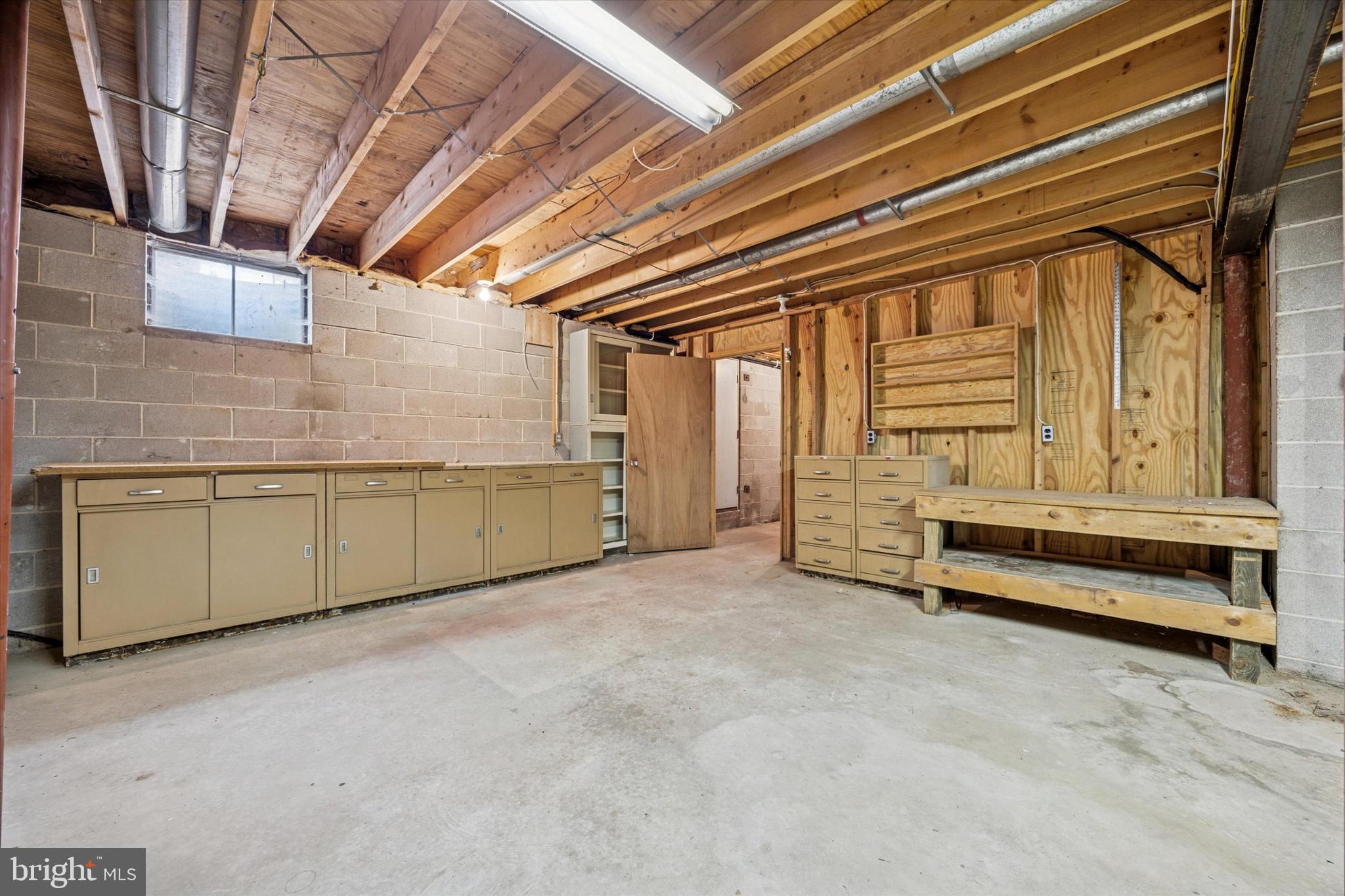 1690 Kumry Road Quakertown, PA 18951 - Photo 24 of 34 a view of a garage