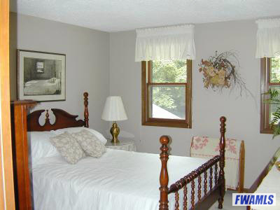 9103 Hartzell Road Fort Wayne, IN 46816 - Photo 9 of 11