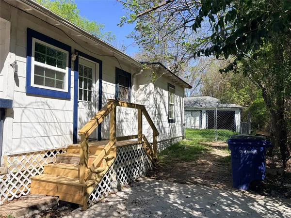$850 | 1410 15th Street, Huntsville, TX 77340