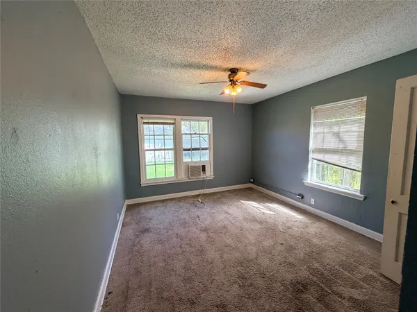 $850 | 1410 15th Street, Huntsville, TX 77340