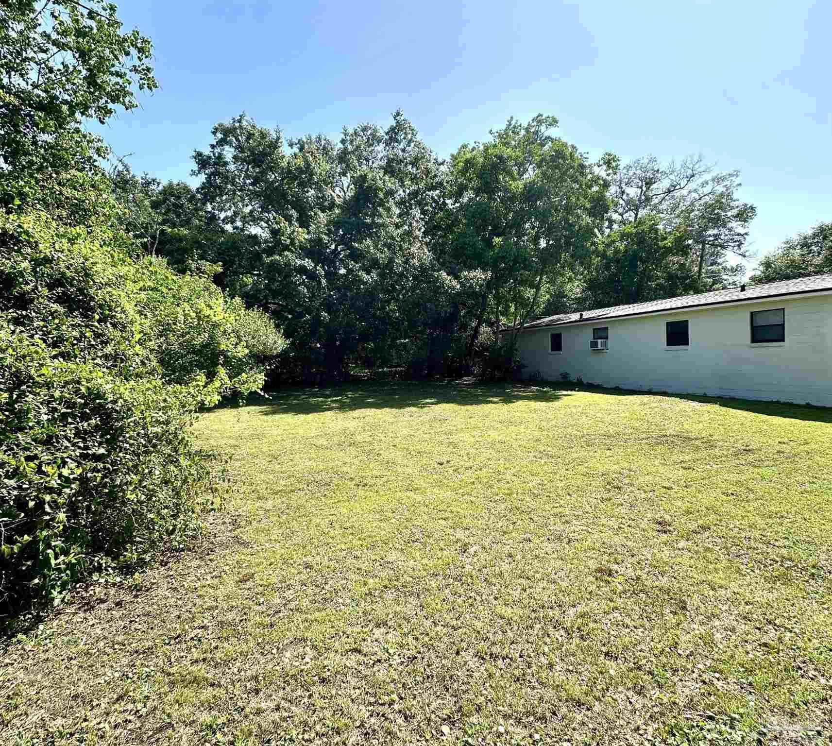 313 Rhoda Street Pensacola, FL 32503 - Photo 2 of 9 Gallery Image 2