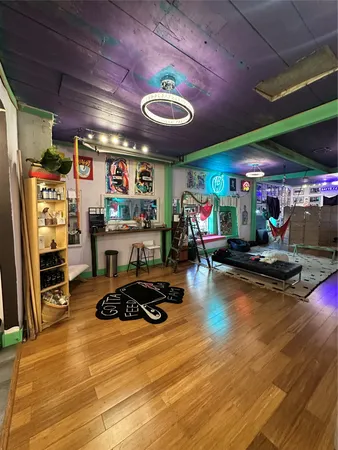 $1,650 | 304 Lockwood Drive, Houston, TX 77011