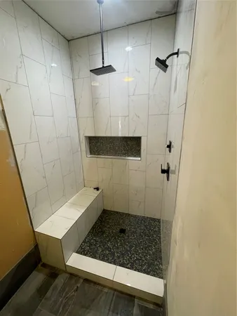 $1,650 | 304 Lockwood Drive, Houston, TX 77011