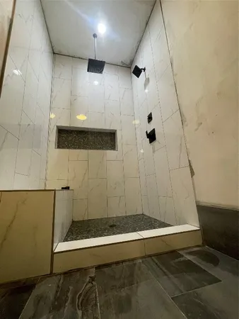 $1,650 | 304 Lockwood Drive, Houston, TX 77011