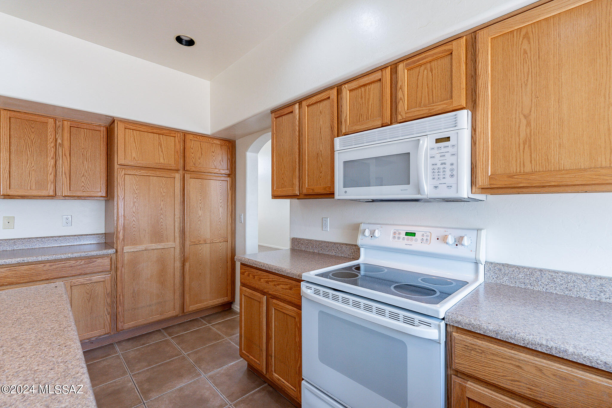 1841 Via Fontana Rio Rico, AZ 85648 - Photo 5 of 35
