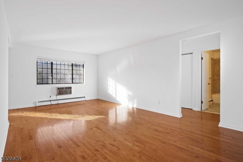 25 Canterbury Road, Unit D Chatham, NJ 07928 - Photo 11 of 13