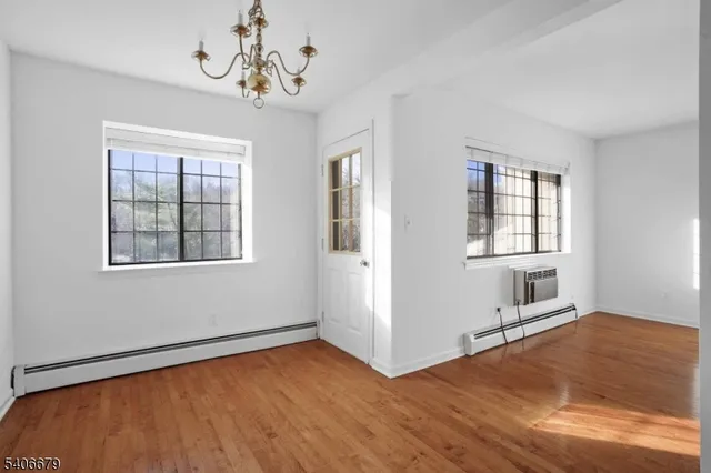 $2,450 | 25 Canterbury Road, Unit D, Chatham, NJ 07928