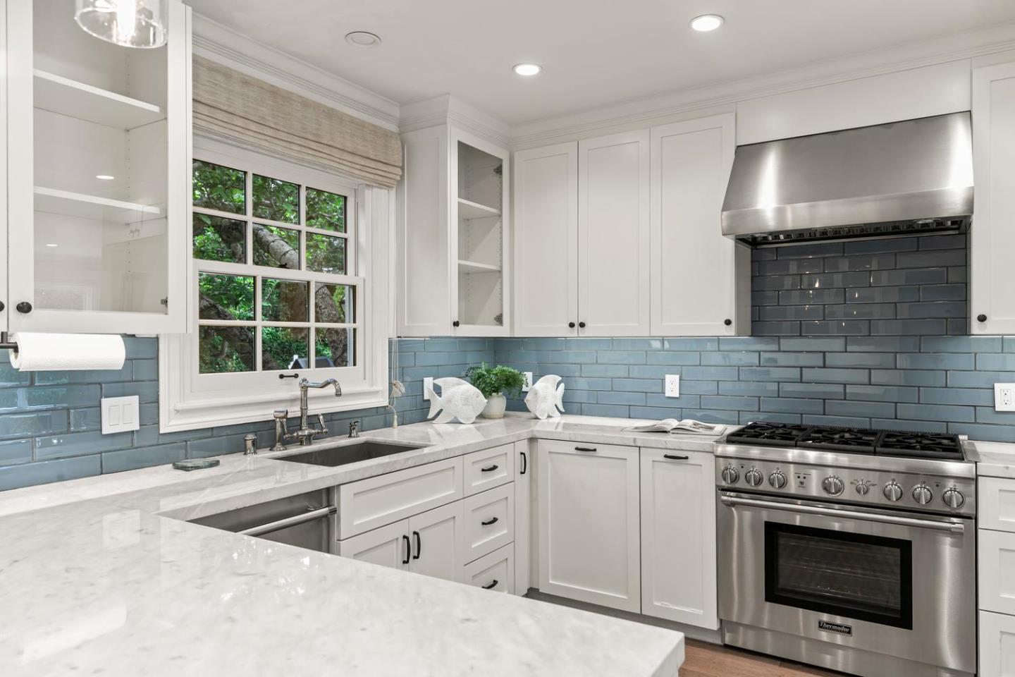 755 Bromfield Road Hillsborough, CA 94010 - Photo 13 of 49