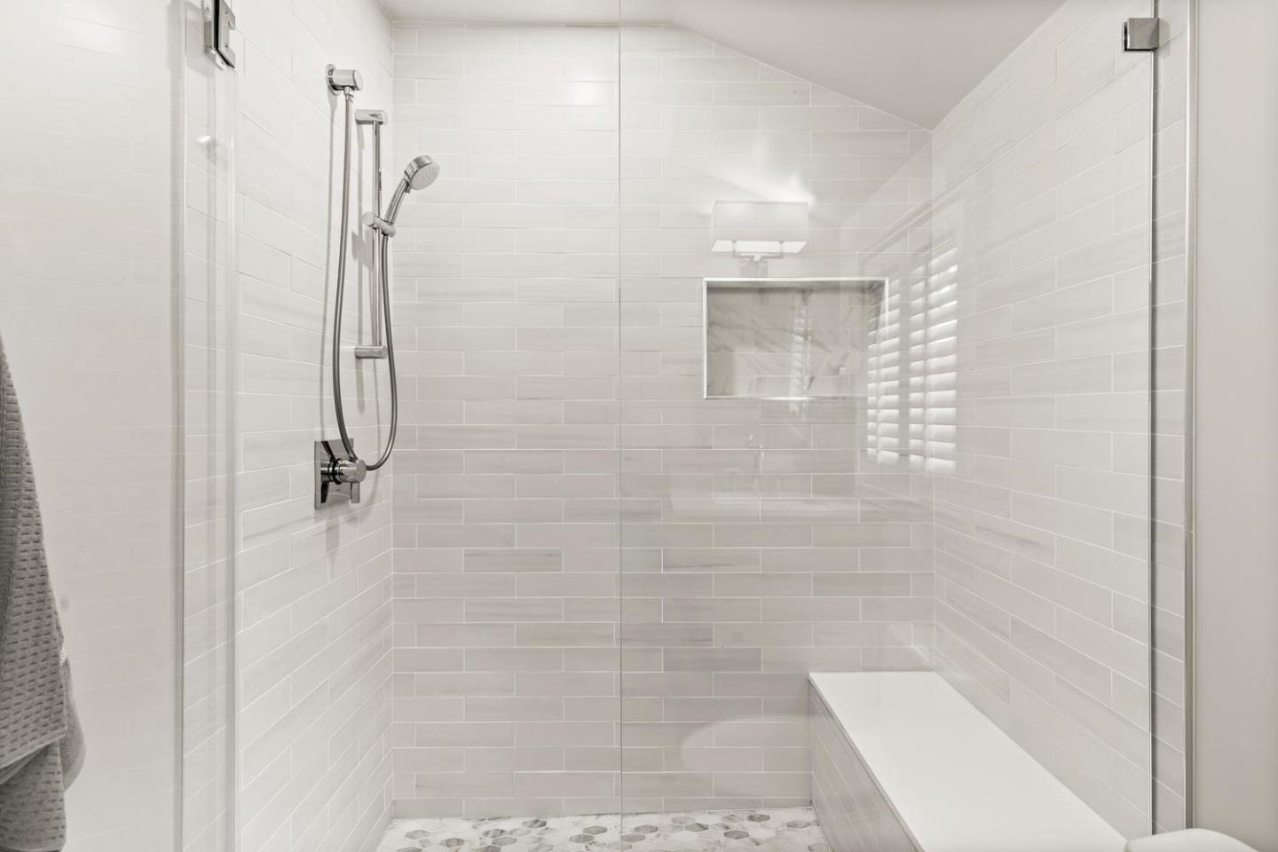 755 Bromfield Road Hillsborough, CA 94010 - Photo 19 of 49