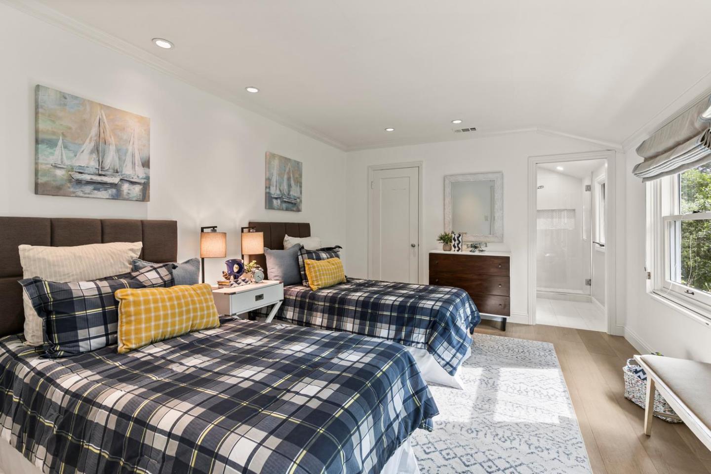 755 Bromfield Road Hillsborough, CA 94010 - Photo 21 of 49