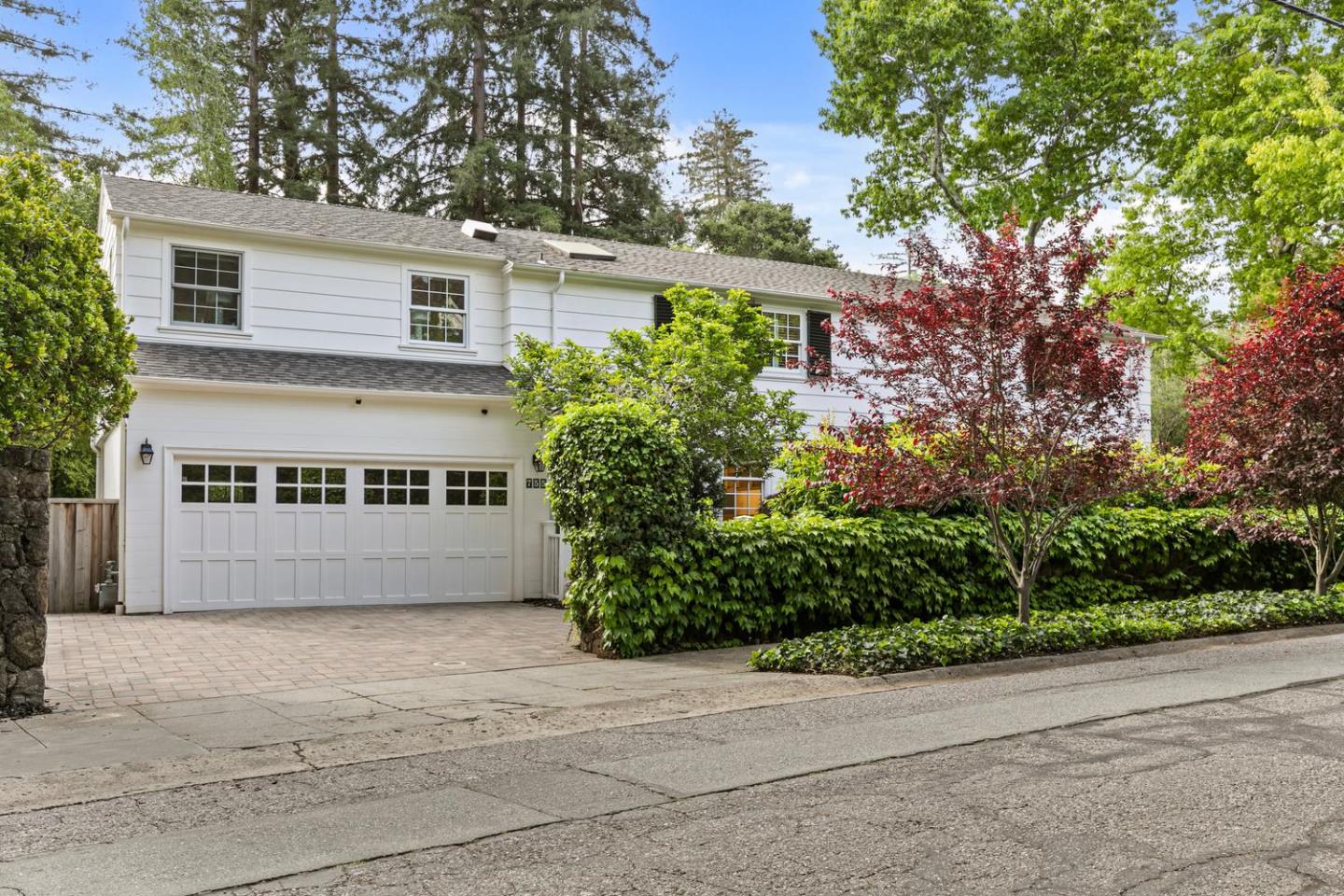 755 Bromfield Road Hillsborough, CA 94010 - Photo 3 of 49