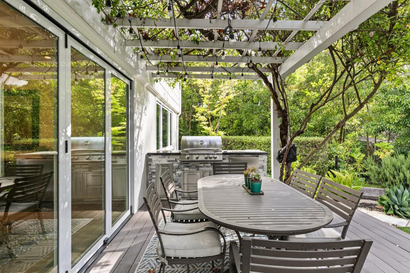 755 Bromfield Road Hillsborough, CA 94010 - Photo 37 of 49