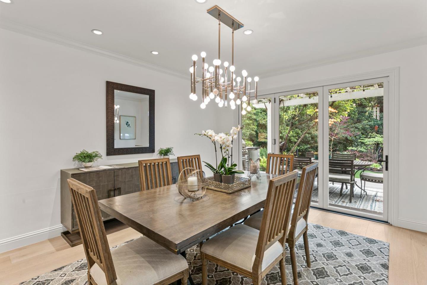 755 Bromfield Road Hillsborough, CA 94010 - Photo 8 of 49