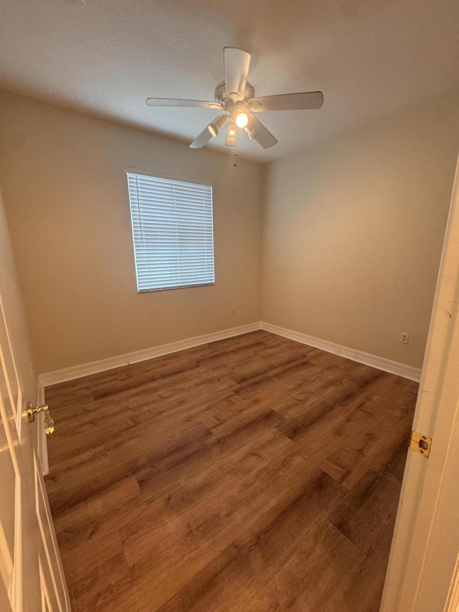 40 Southeast Sedona Circle, Unit 203 Stuart, FL 34994 - Photo 8 of 10 IMG_0396