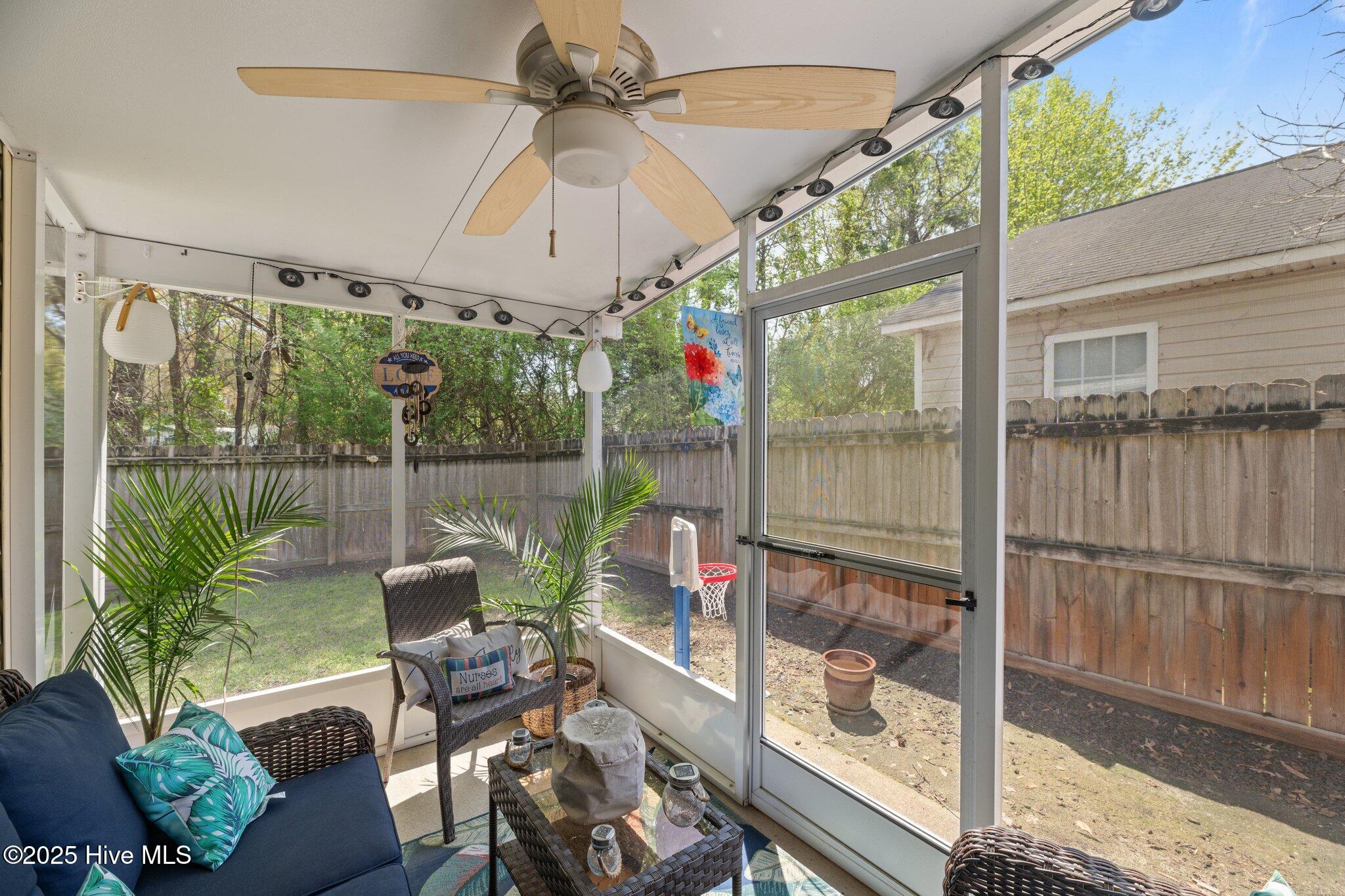 4613 Rainmaker Drive New Bern, NC 28562 - Photo 19 of 29 Screened in Patio