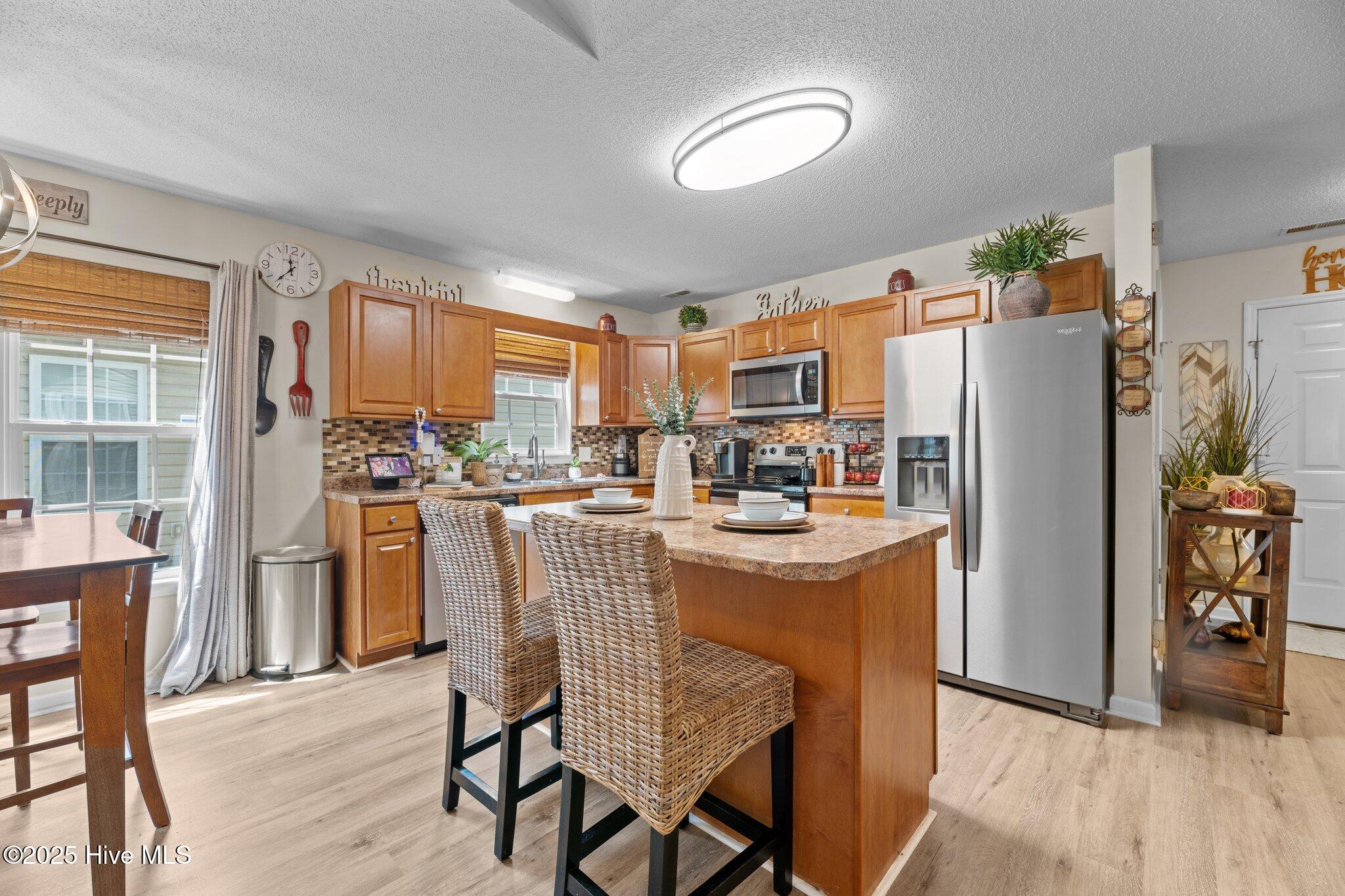 4613 Rainmaker Drive New Bern, NC 28562 - Photo 4 of 29 Kitchen
