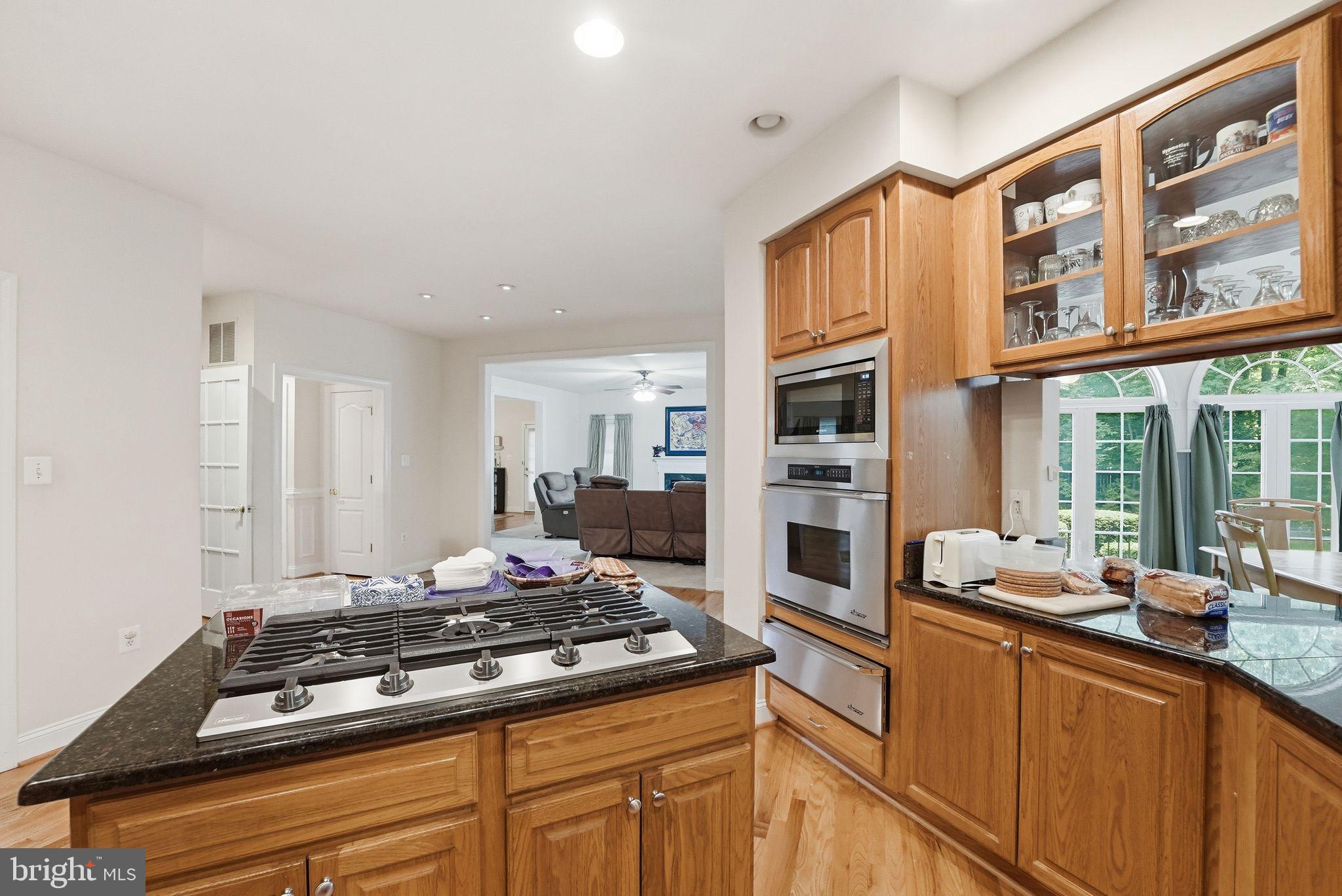 13301 Dumfries Road Manassas, VA 20112 - Photo 42 of 43 Kitchen