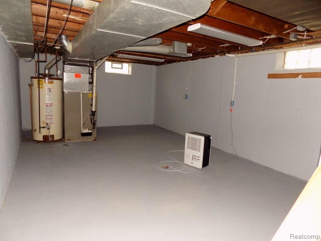 18965 Norwich Road Livonia, MI 48152 - Photo 17 of 19 DSCN5093 (1024x768).jpg