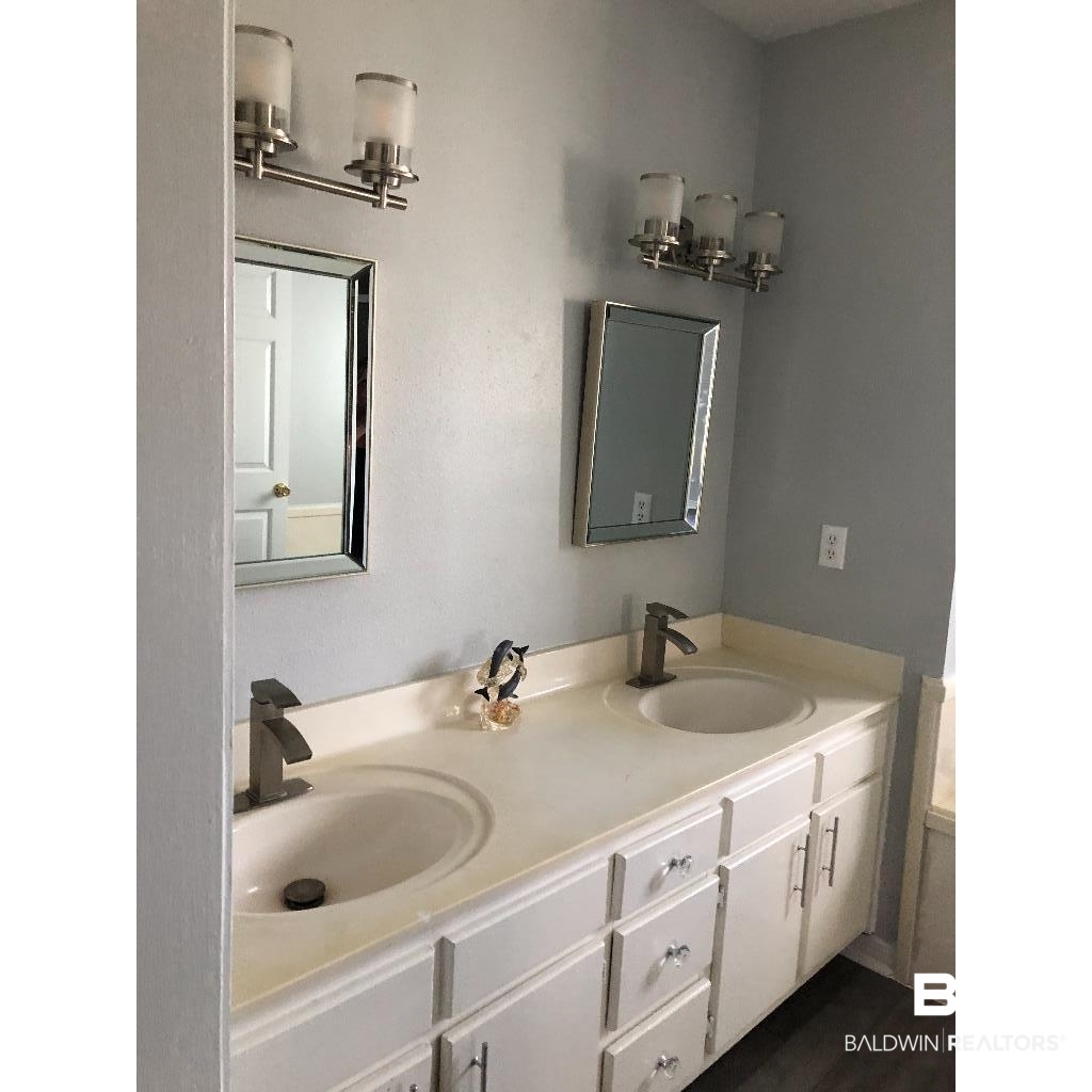 20550 Lowry Drive Fairhope, AL 36532 - Photo 11 of 18