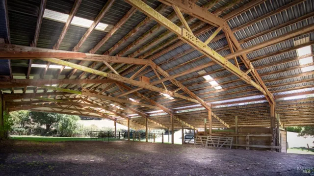 $2,980,000 | 5955 Shoreline Highway, Bolinas, CA 94924