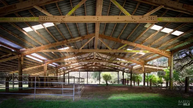 $2,980,000 | 5955 Shoreline Highway, Bolinas, CA 94924