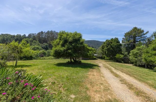 $2,980,000 | 5955 Shoreline Highway, Bolinas, CA 94924