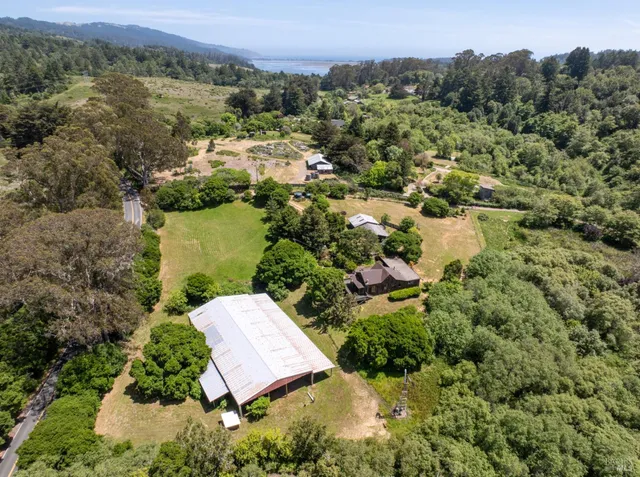 $2,980,000 | 5955 Shoreline Highway, Bolinas, CA 94924