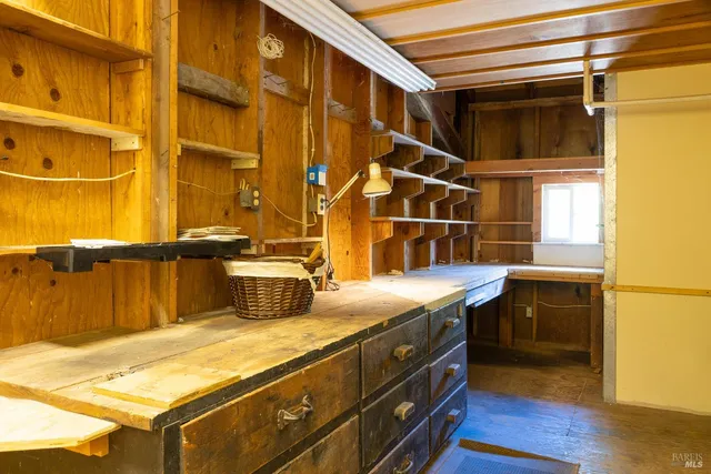 $2,980,000 | 5955 Shoreline Highway, Bolinas, CA 94924