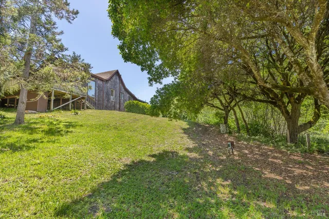 $2,980,000 | 5955 Shoreline Highway, Bolinas, CA 94924