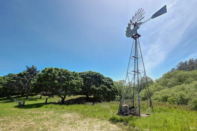 $2,980,000 | 5955 Shoreline Highway, Bolinas, CA 94924