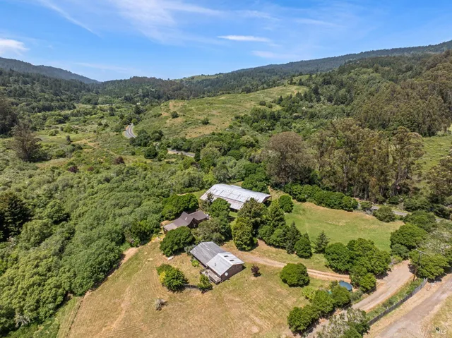 $2,980,000 | 5955 Shoreline Highway, Bolinas, CA 94924