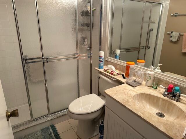 4039 Exeter C Boca Raton, FL 33434 - Photo 8 of 13 Full Bathroom