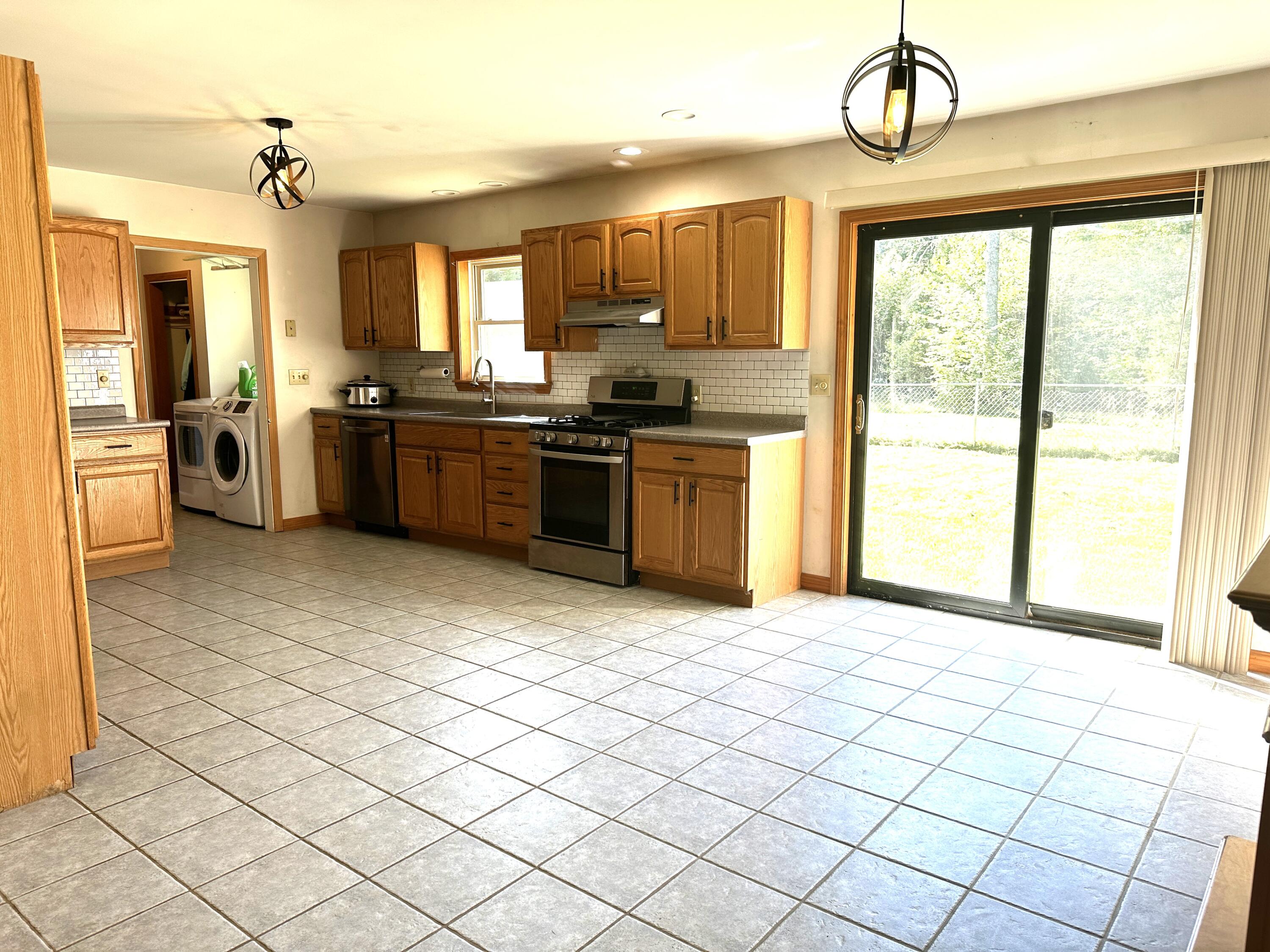 2900 Hudson Road Hudson, ME 04449 - Photo 3 of 50 3.