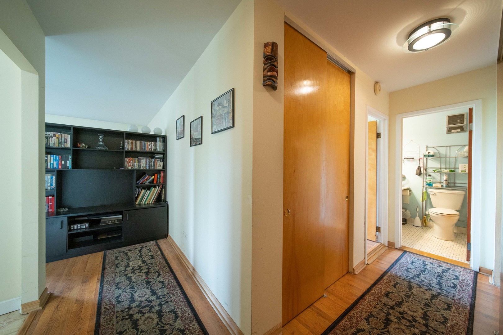 9009 Golf Road, Unit 5B Des Plaines, IL 60016 - Photo 11 of 29 Gallery Image 11