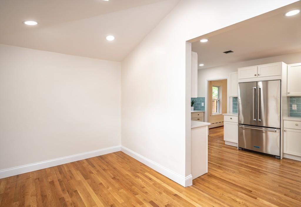 25 Avondale Road Newton, MA 02459 - Photo 11 of 25