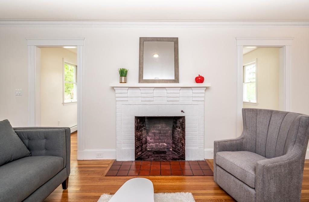 25 Avondale Road Newton, MA 02459 - Photo 4 of 25