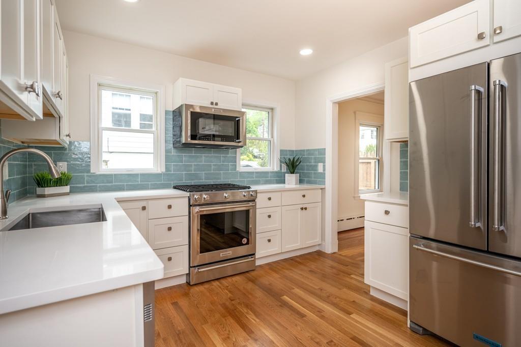 25 Avondale Road Newton, MA 02459 - Photo 9 of 25