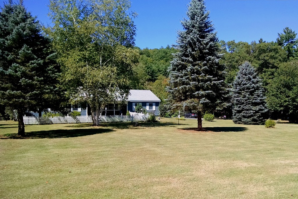 49 Allen Road Sturbridge, MA 01566 - Photo 3 of 20