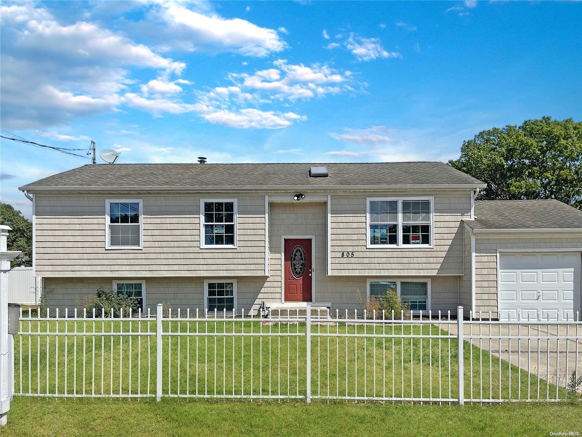 805 Wilson Boulevard Central Islip, NY 11722 - Photo 1 of 1