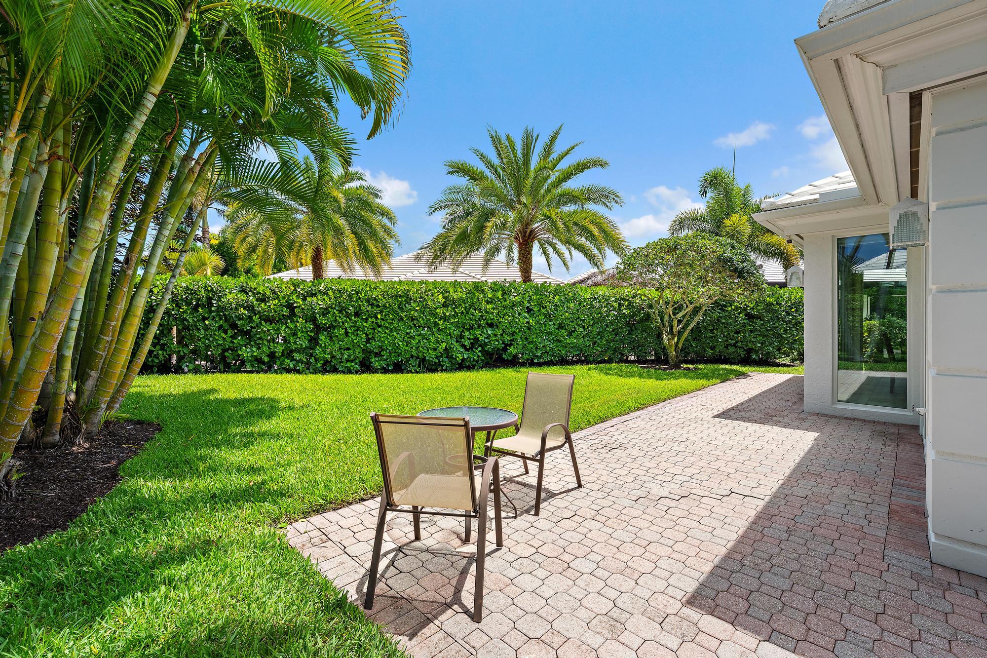 4501 Captains Way Jupiter, FL 33477 - Photo 5 of 34 Rear