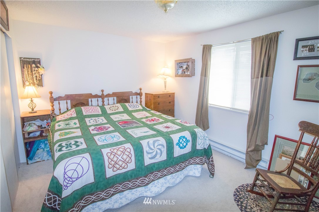 5007 Point Court Southeast Lacey, WA 98513 - Photo 6 of 15 Gallery Image 6