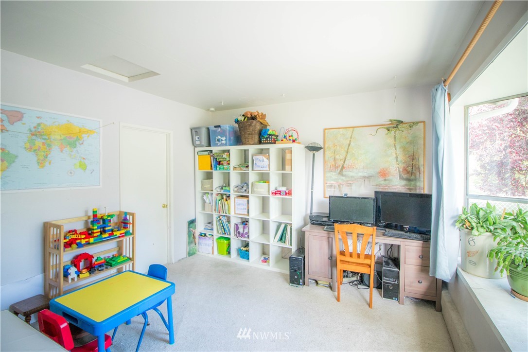 5007 Point Court Southeast Lacey, WA 98513 - Photo 10 of 15 Gallery Image 10