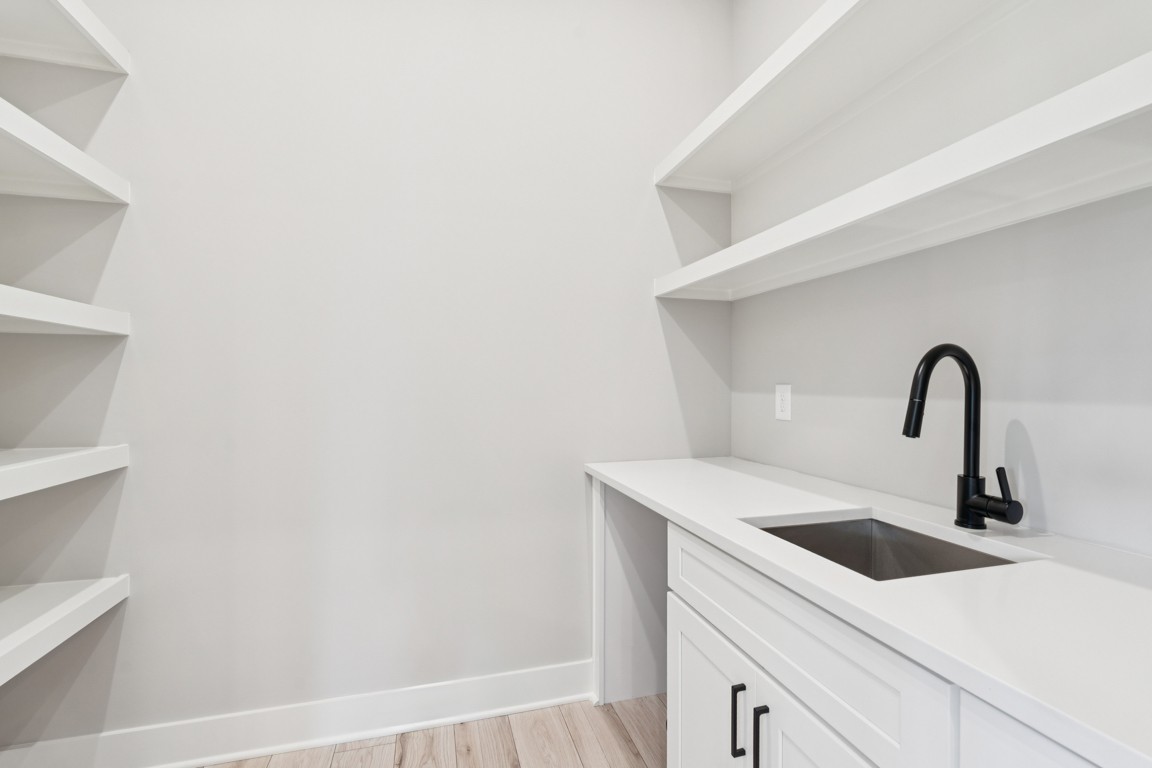 2309 Hunter Road Lewisburg, TN 37091 - Photo 9 of 27 a close view of sink and tap