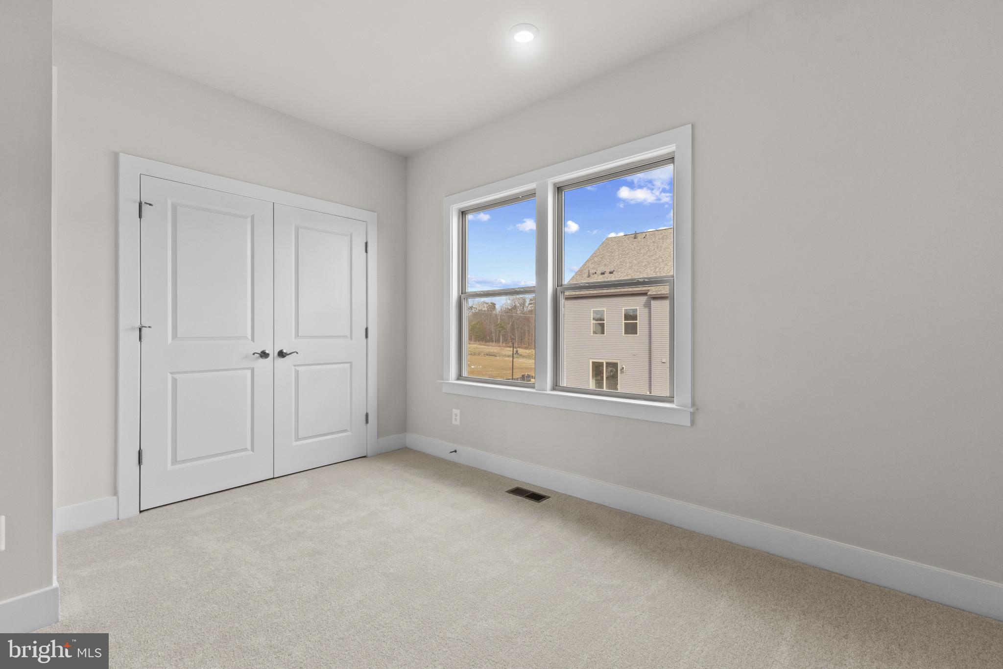 8875 Curie Street Manassas, VA 20110 - Photo 16 of 27