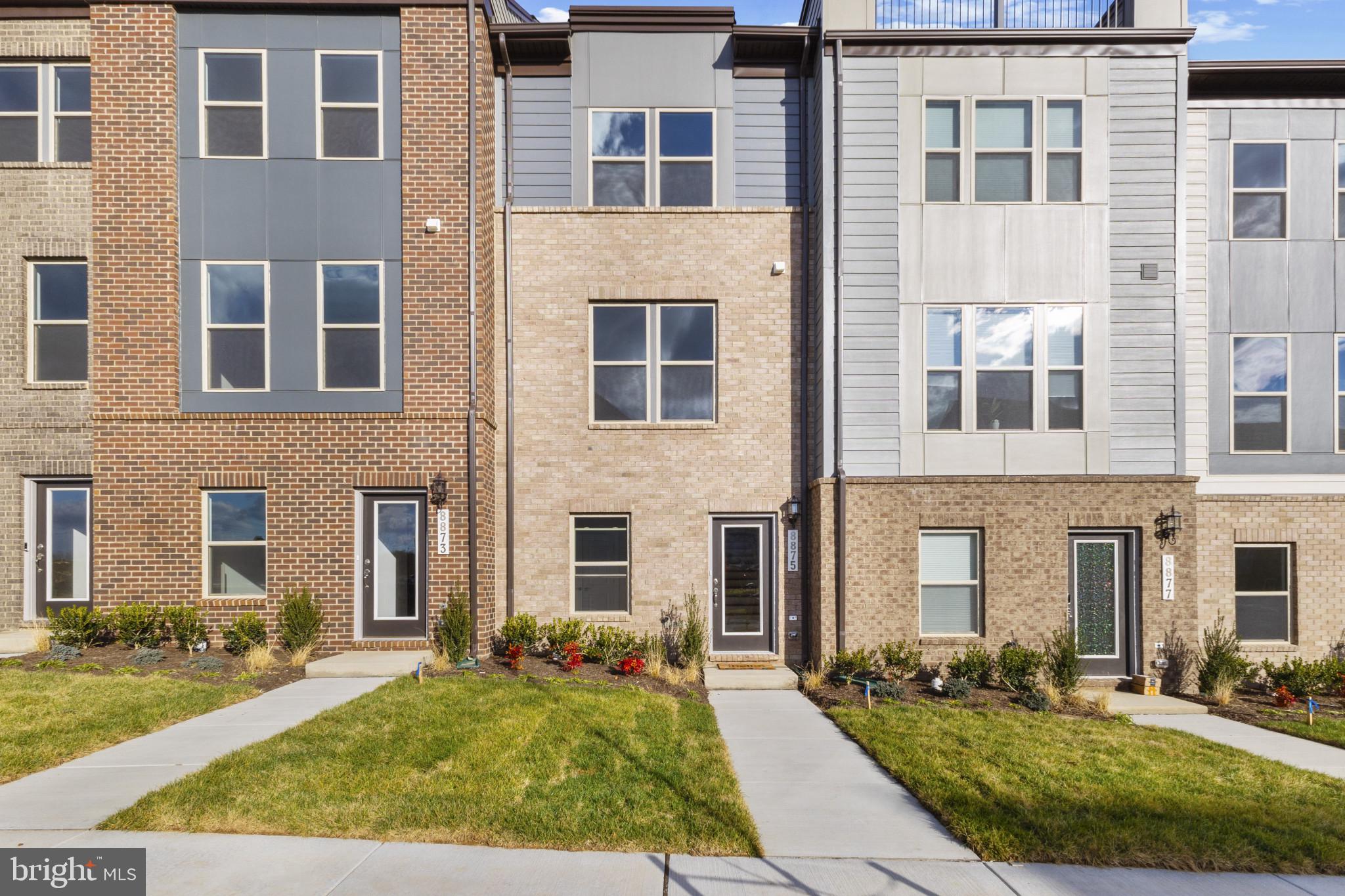 8875 Curie Street Manassas, VA 20110 - Photo 3 of 27