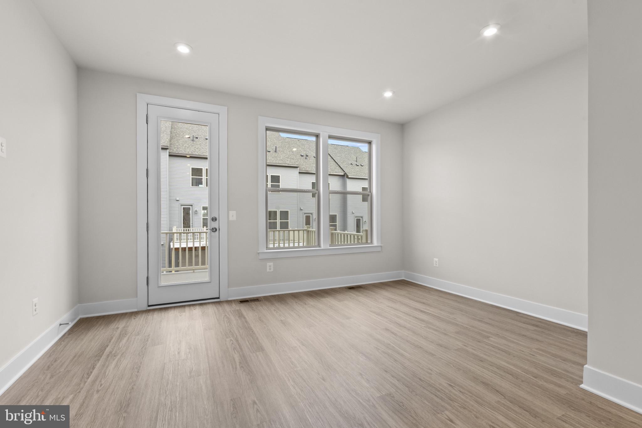 8875 Curie Street Manassas, VA 20110 - Photo 8 of 27