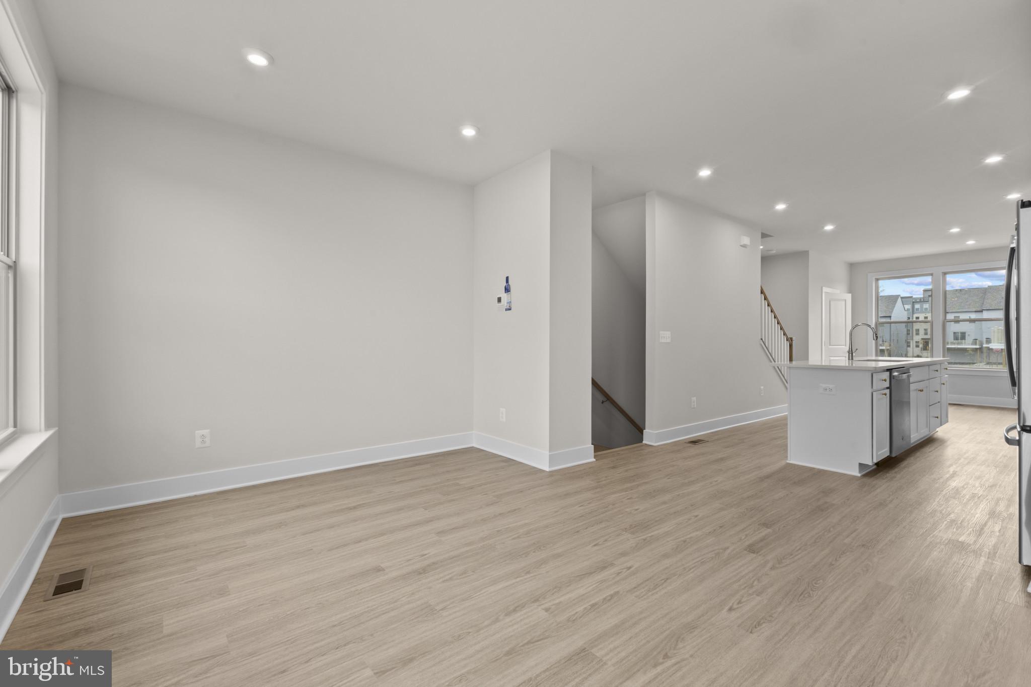 8875 Curie Street Manassas, VA 20110 - Photo 9 of 27