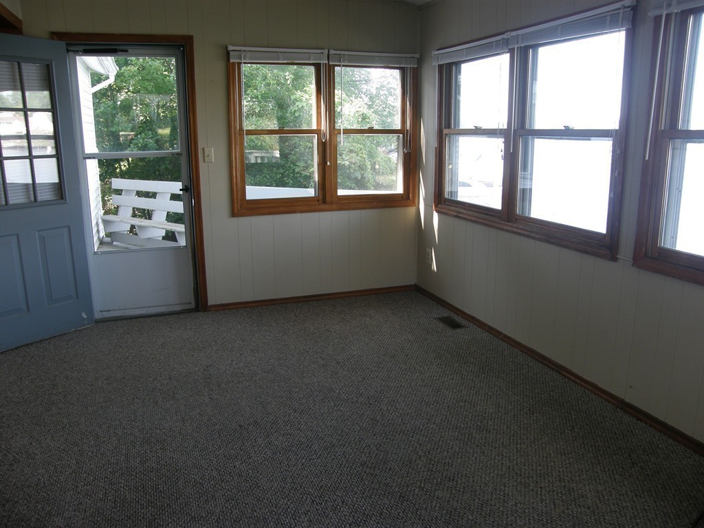 271 Killdeer Road Webster, MA 01570 - Photo 16 of 30 Gallery Image 16