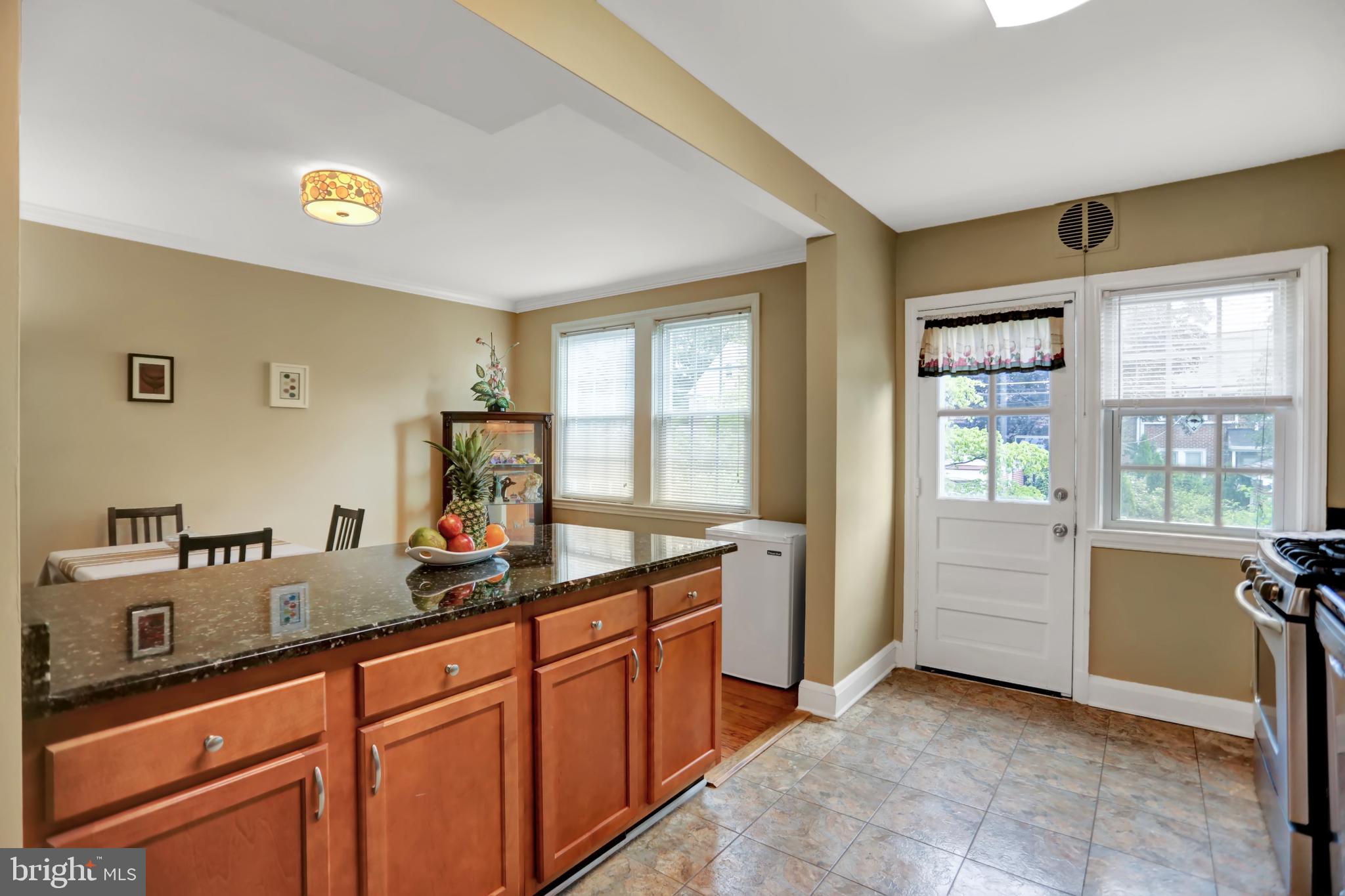 416 Overbrook Road Baltimore, MD 21212 - Photo 12 of 41 Kitchen