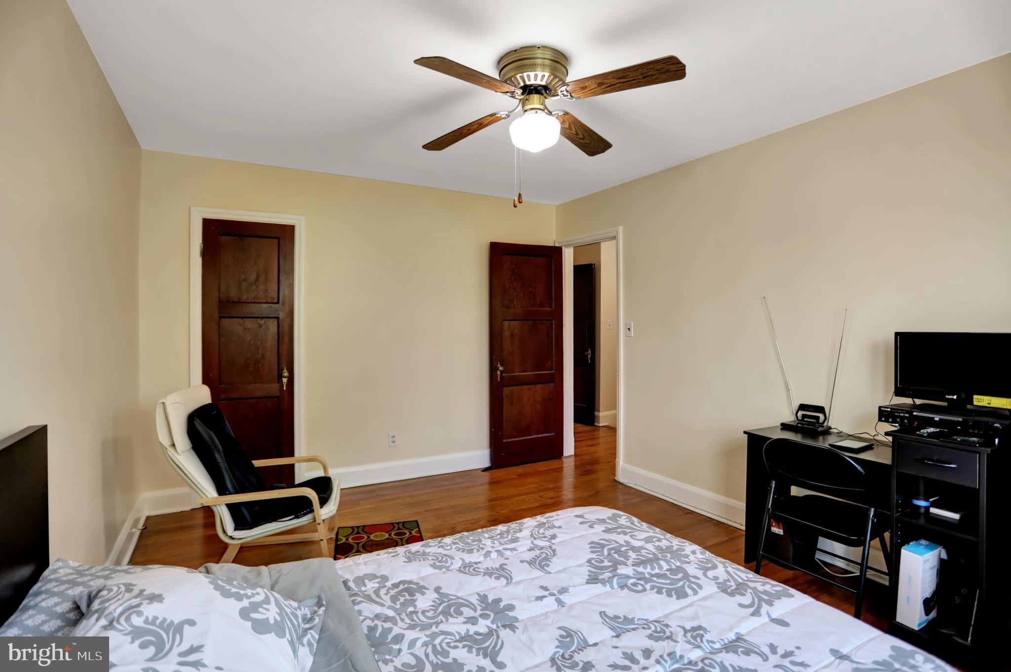 416 Overbrook Road Baltimore, MD 21212 - Photo 15 of 41 Primary bedroom